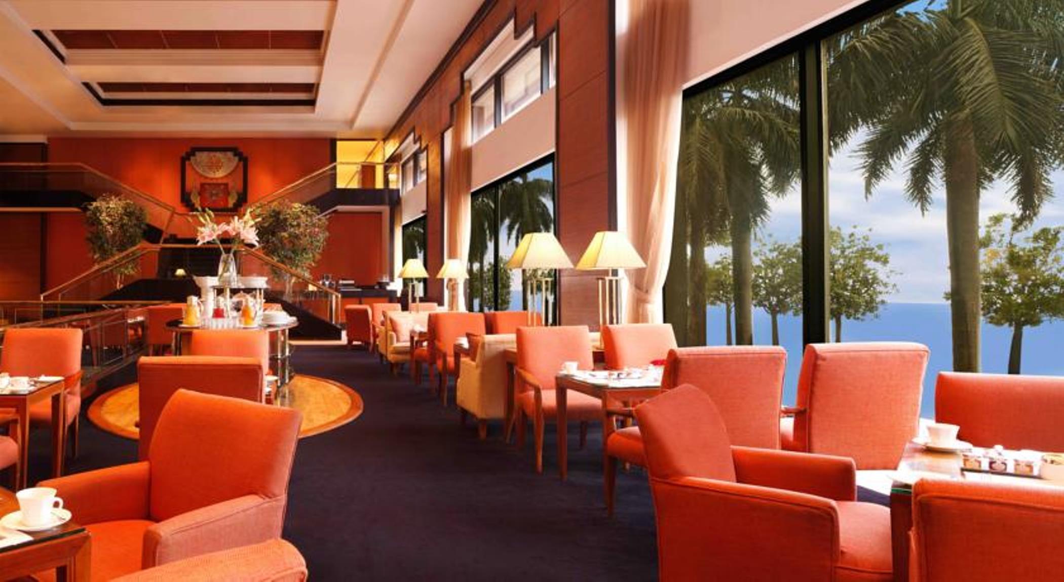 Hotel Trident Nariman Point Bombay Exterior foto The lounge at Male International Airport