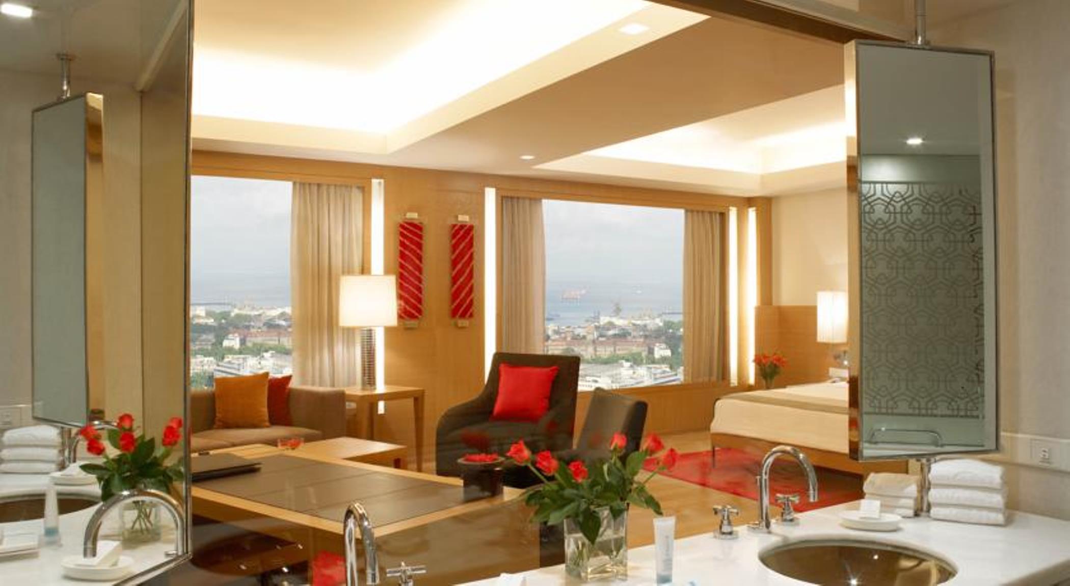 Hotel Trident Nariman Point Bombay Habitación foto Suite at the Renaissance Hotel, Bucharest