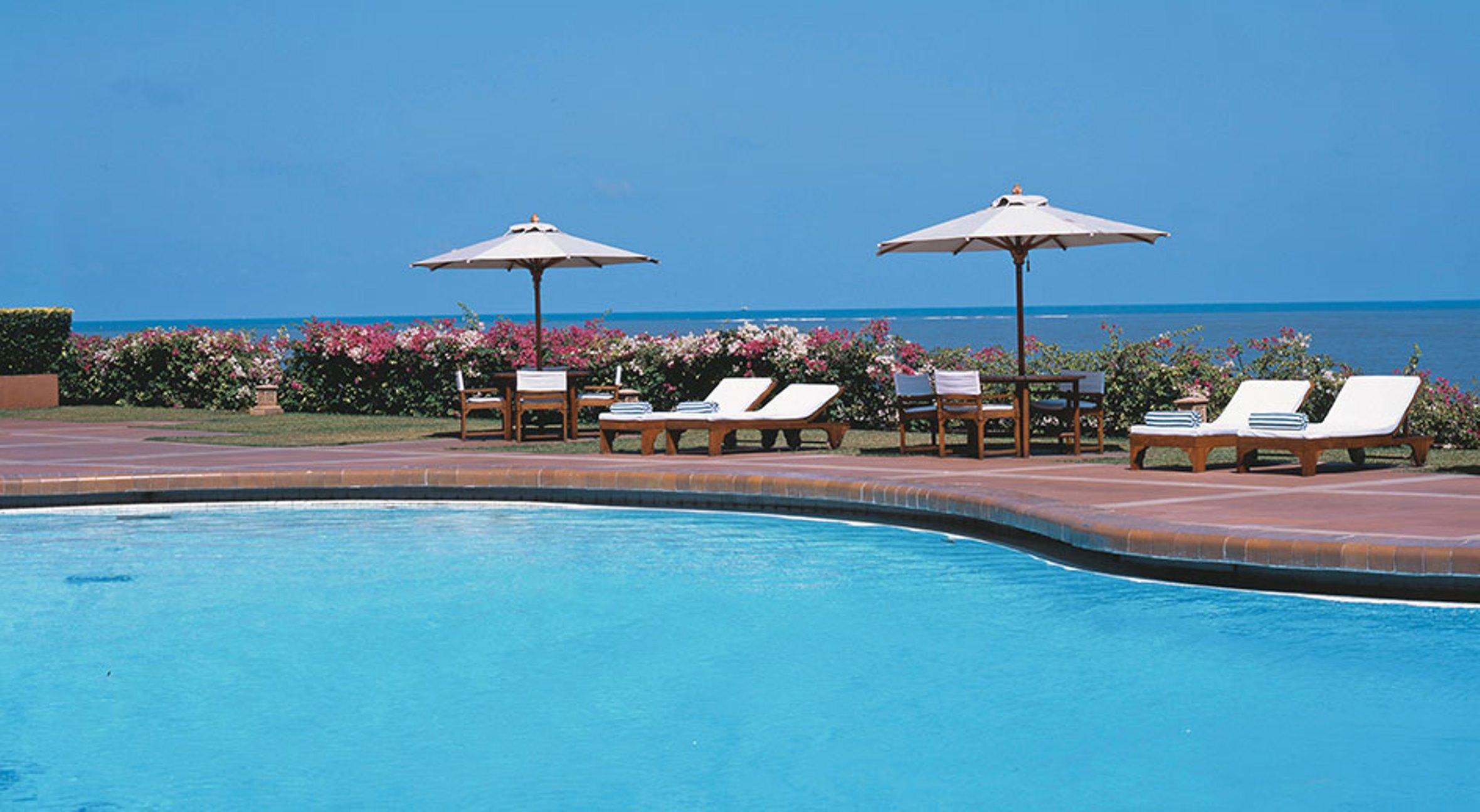 Hotel Trident Nariman Point Bombay Exterior foto Pool at the Four Seasons Resort